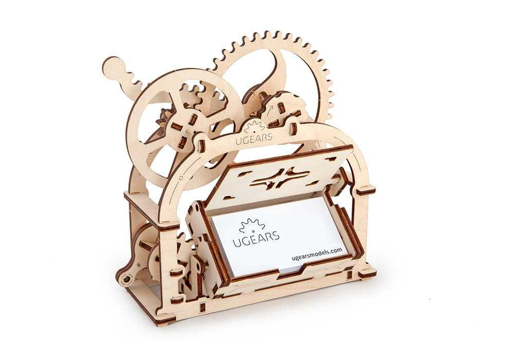 Ugears 3D dřevěné mechanické puzzle Box na vizitky