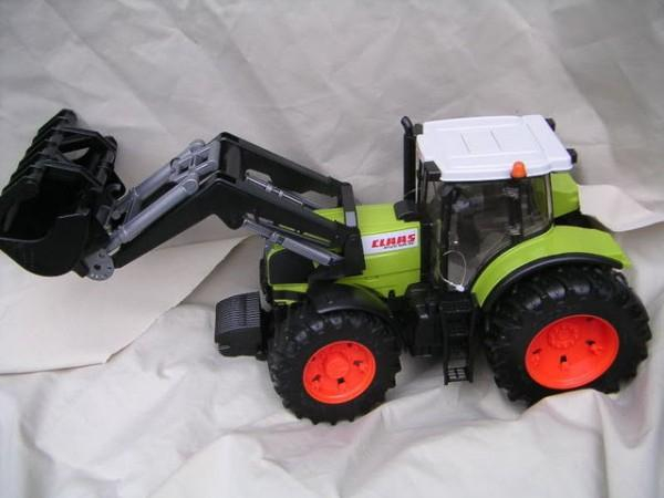 BRUDER 03041 (3041) Traktor FENDT 936 Vario + čelní nakladač