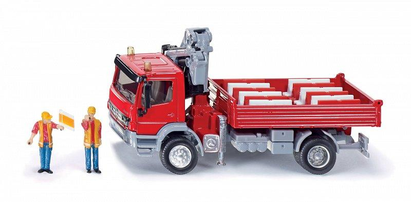 SIKU Super - Mercedes Atego s jeřábem, měřítko 1:50